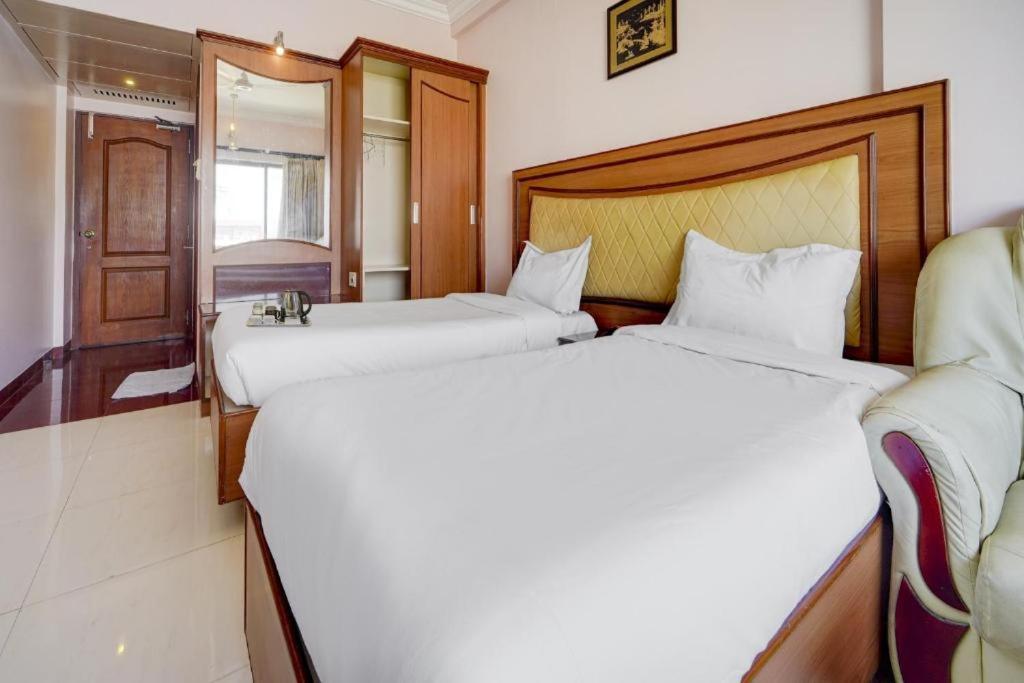 Hotel Devi Tower Салем Екстериор снимка
