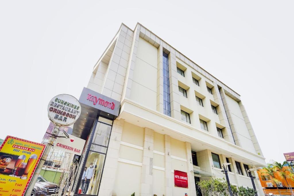 Hotel Devi Tower Салем Екстериор снимка